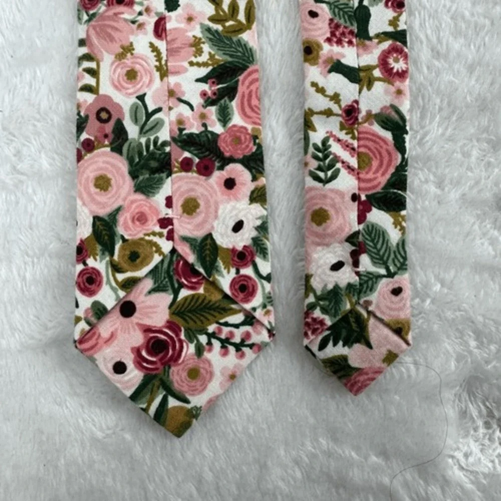 HoBo Ties Men's English Tea Garden Print Necktie Pinks Greens‎ Wedding